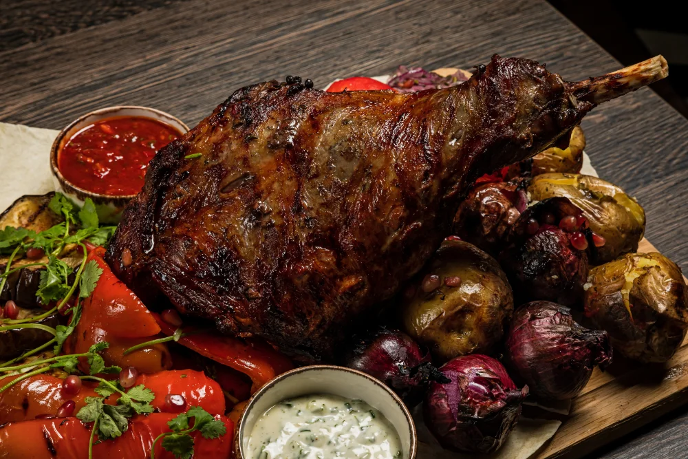 Lammbraten in Bratensoße